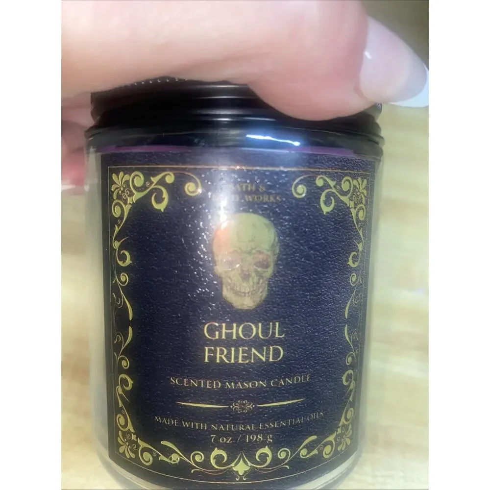 New Bath & Body Works GHOUL FRIEND Scented 1 Wick 7 OZ Glass CANDLE Twist Cap - Picture 3 of 6